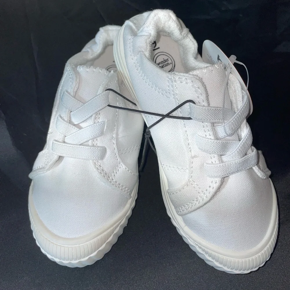 Kids unisex white sneakers, slip on tennis shoes various sizes